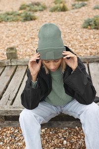 Beechfield B336R - Beanie with wide turn-up and matching patch