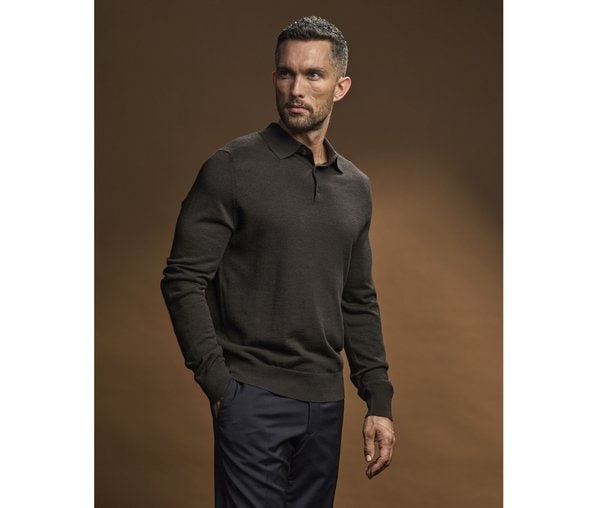 Long-sleeved wool polo shirt
